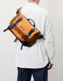 潜在的Messenger Bag No.01756-V3