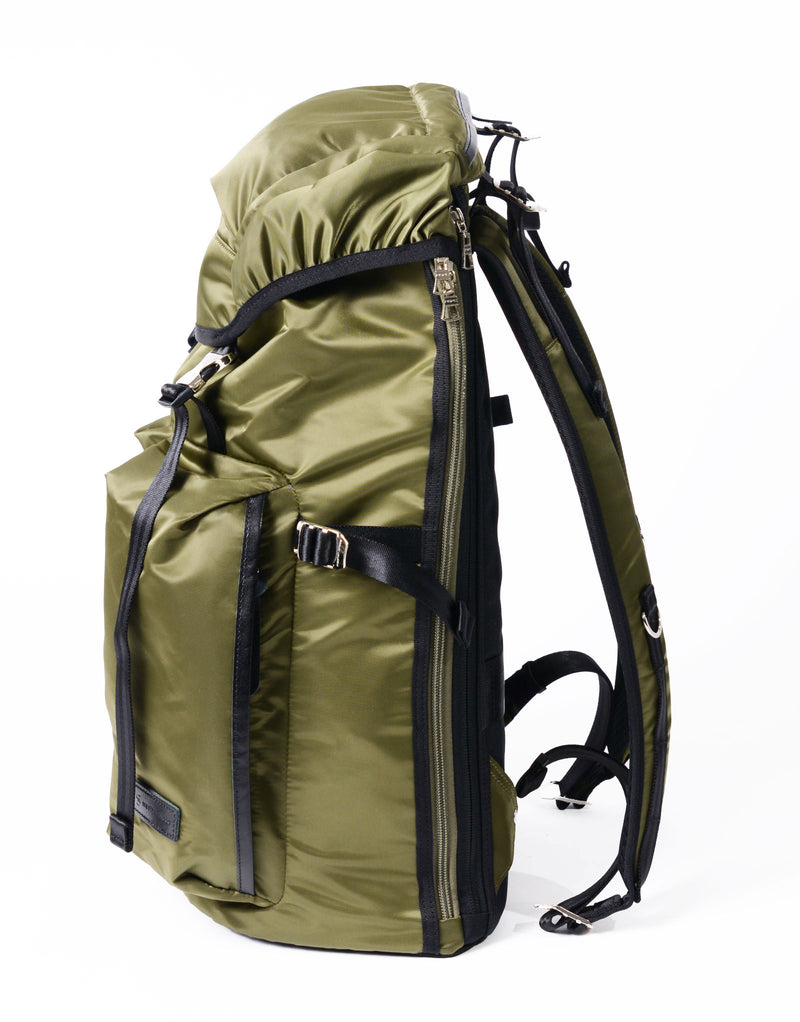 Lightning Wポケットフラップパック No.02124-v2