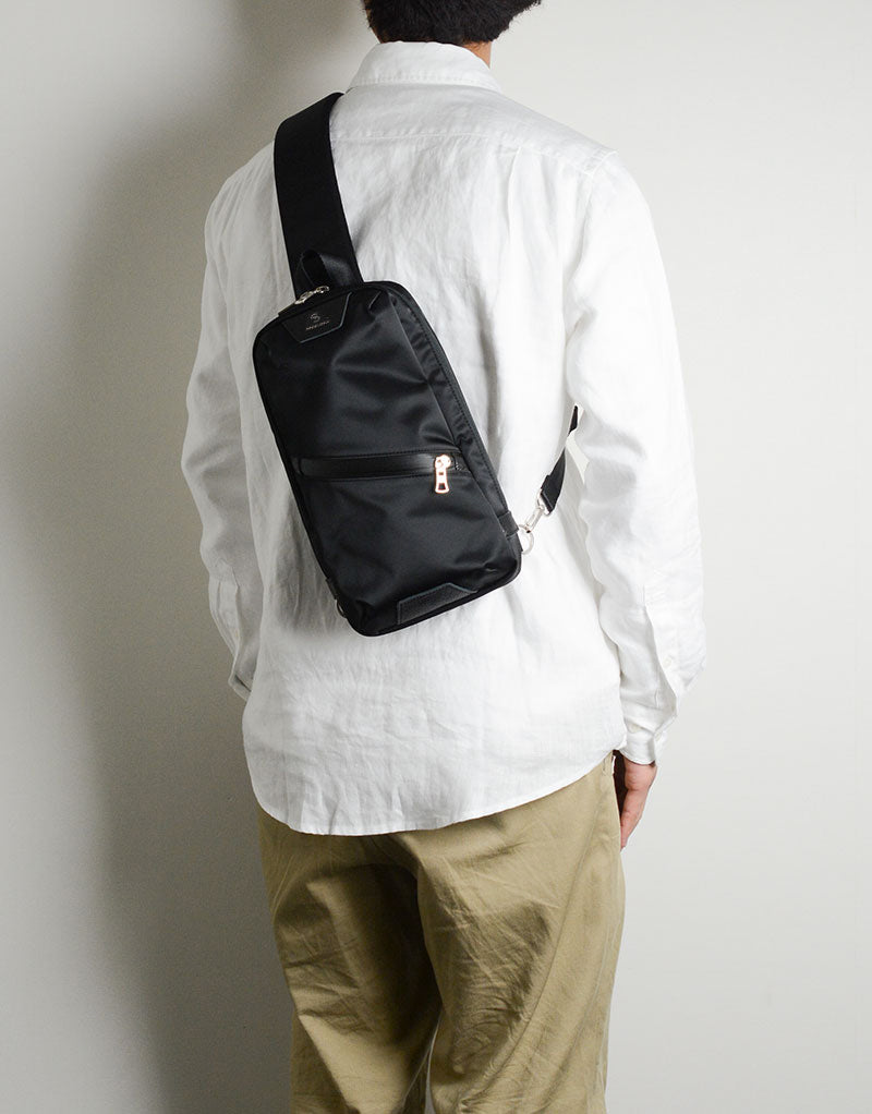 Progress sling bag ｜master-piece | マスターピース公式サイト