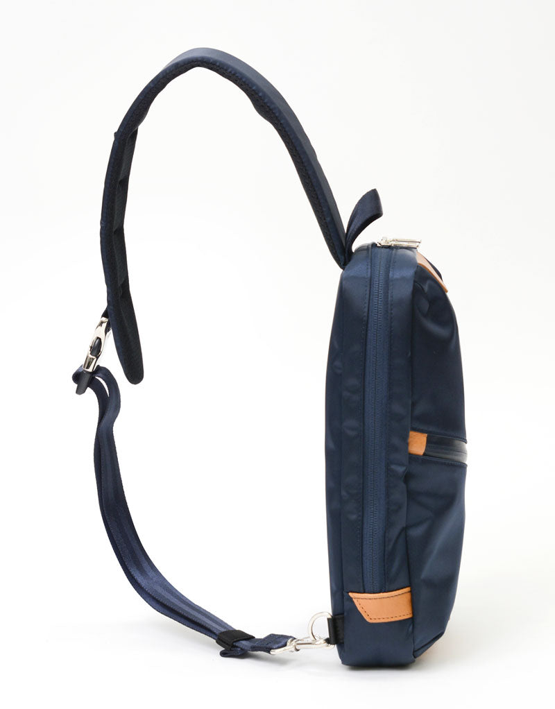 Progress sling bag M No.02393