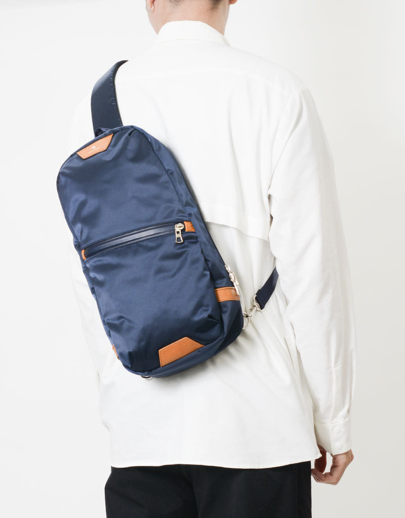 Progress sling bag L No.02402