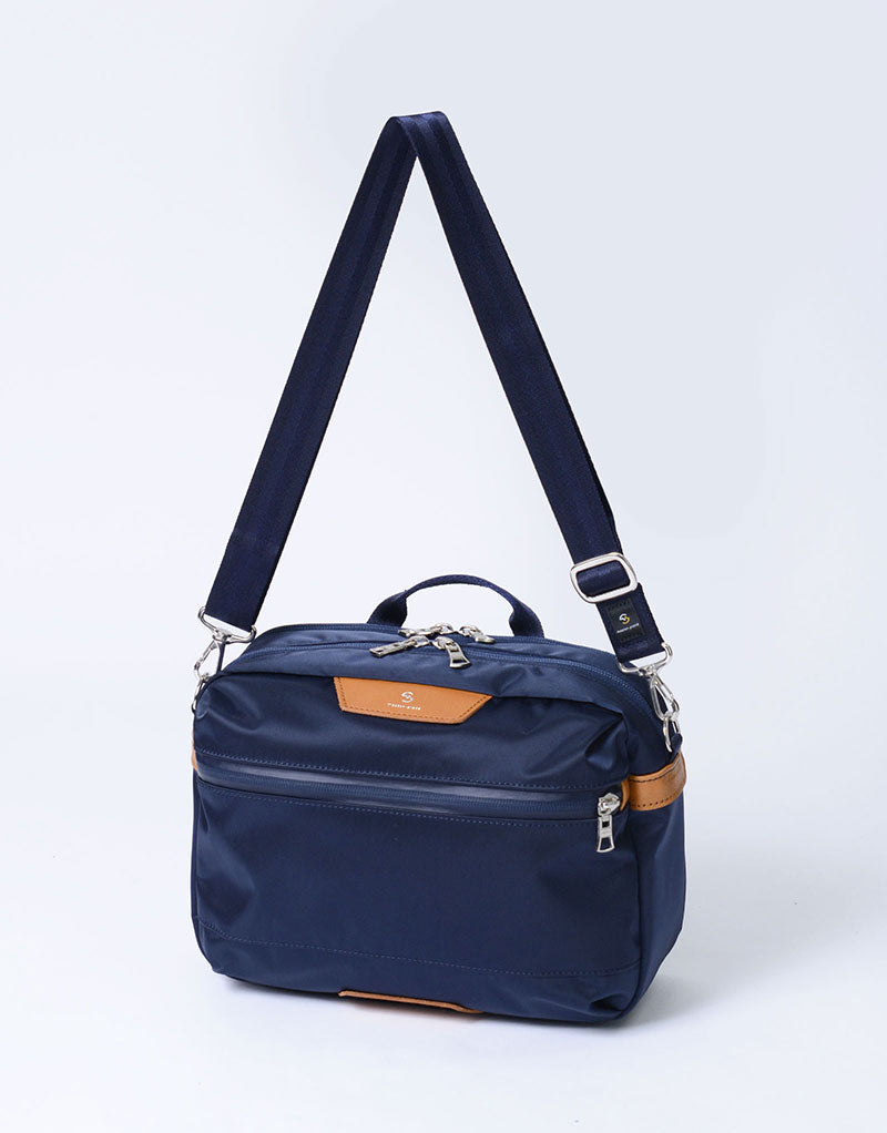 Progress shoulder bag/2nd layer M No.02407