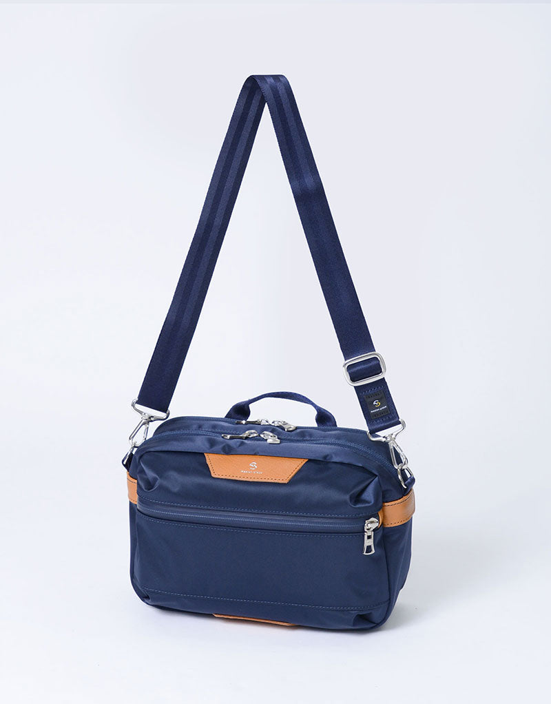 Progress shoulder bag/2nd layer S No.02408