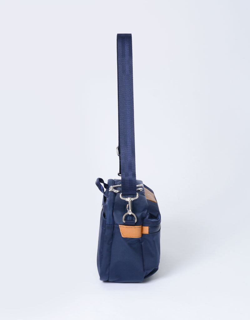 Progress shoulder bag/2nd layer S No.02408