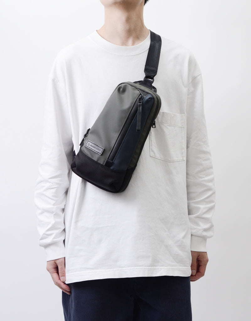 Slick sling bag No.02484