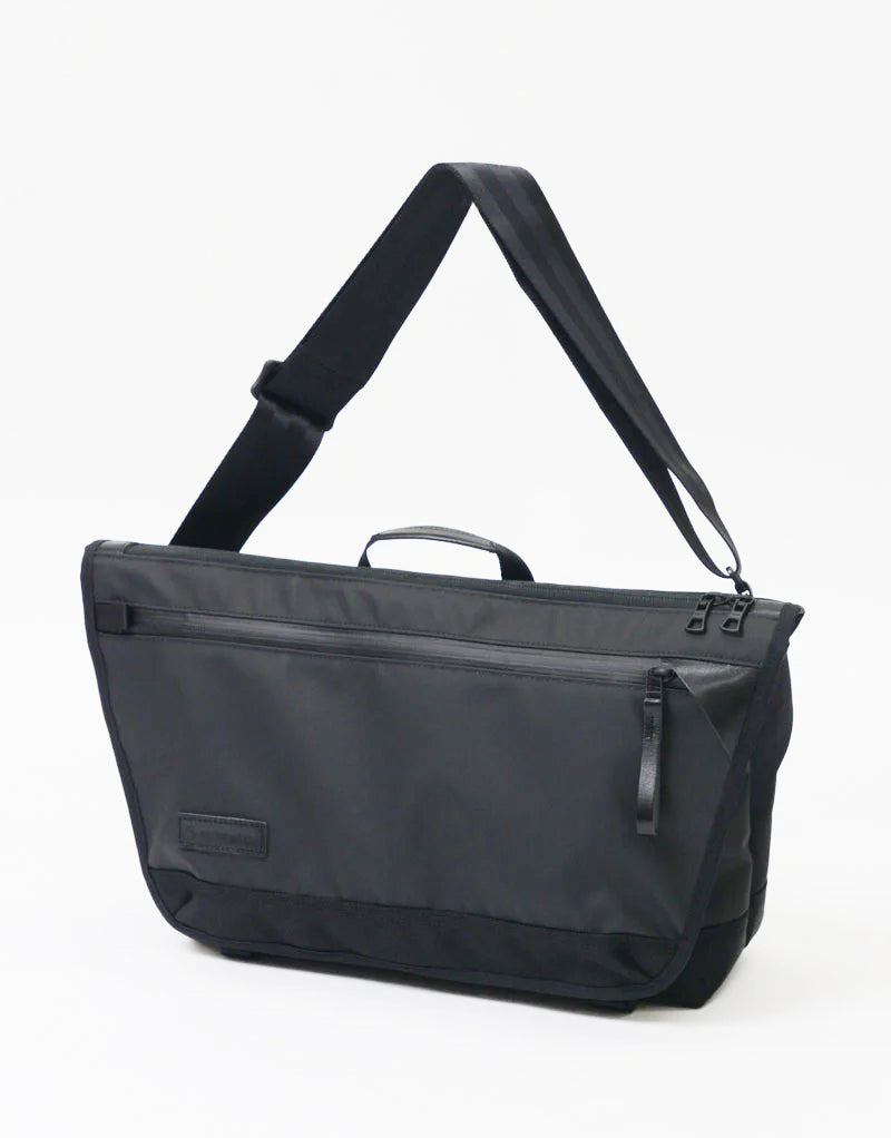超美品 マスターピース slick メッセンジャーバッグ ショルダー ブラック Slick Messenger Bag No.02487 ｜master-piece | マスターピース公式サイト