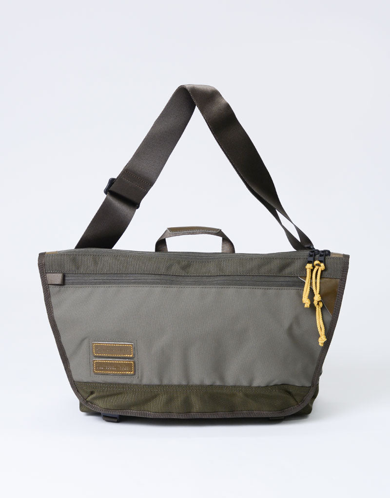 UNIVERSAL WORKS × MASTER-PIECE Messenger bag No.MP31227