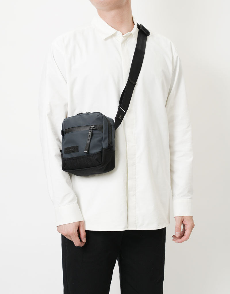 slick round-shoulder bag No. 02488