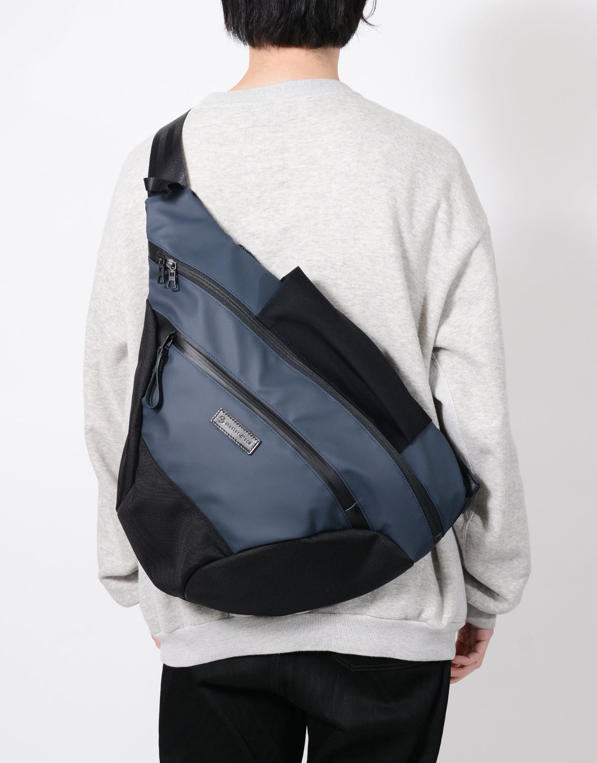 Slick Wide Sling Bag No.02493 ｜master-piece | マスターピース公式