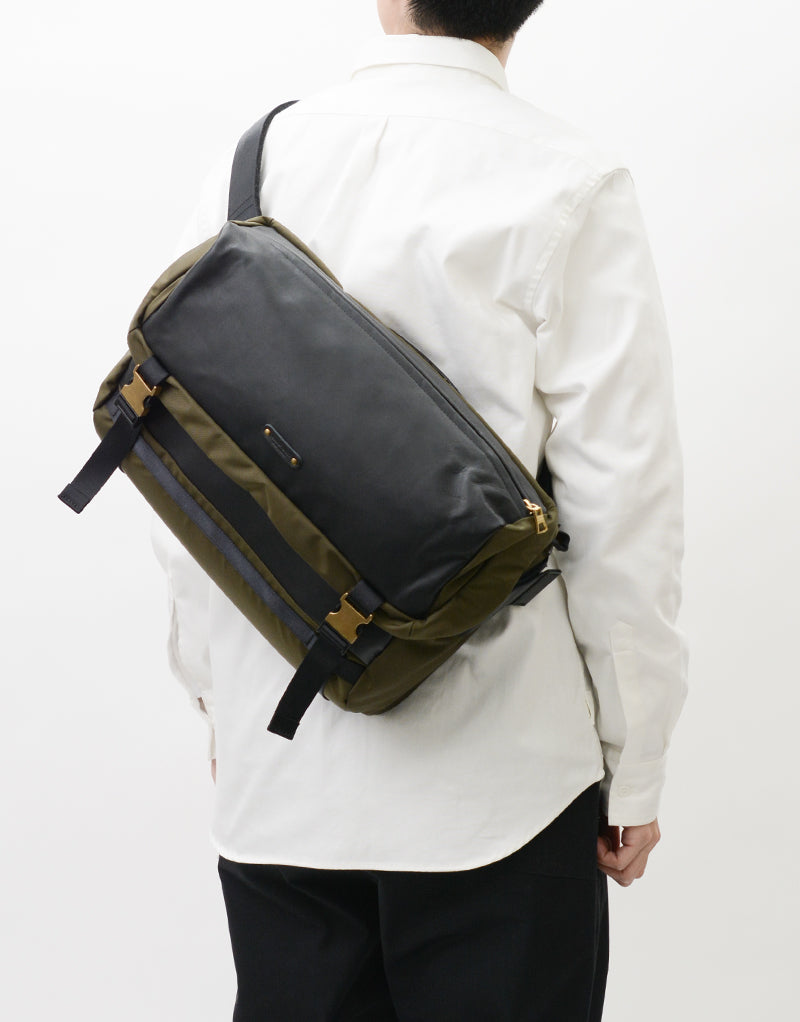 Spec -limited edition-Messenger bag No.02562-CL