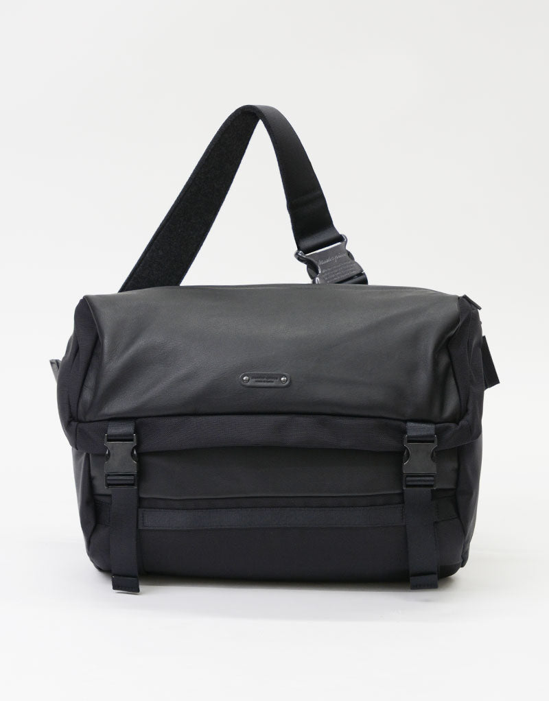 Spec -limited edition-Messenger bag No.02562-CL