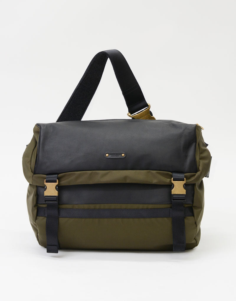 Spec -limited edition-Messenger bag No.02562-CL