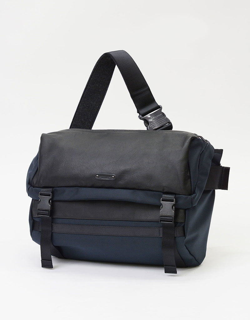 Spec -limited edition-Messenger bag No.02562-CL