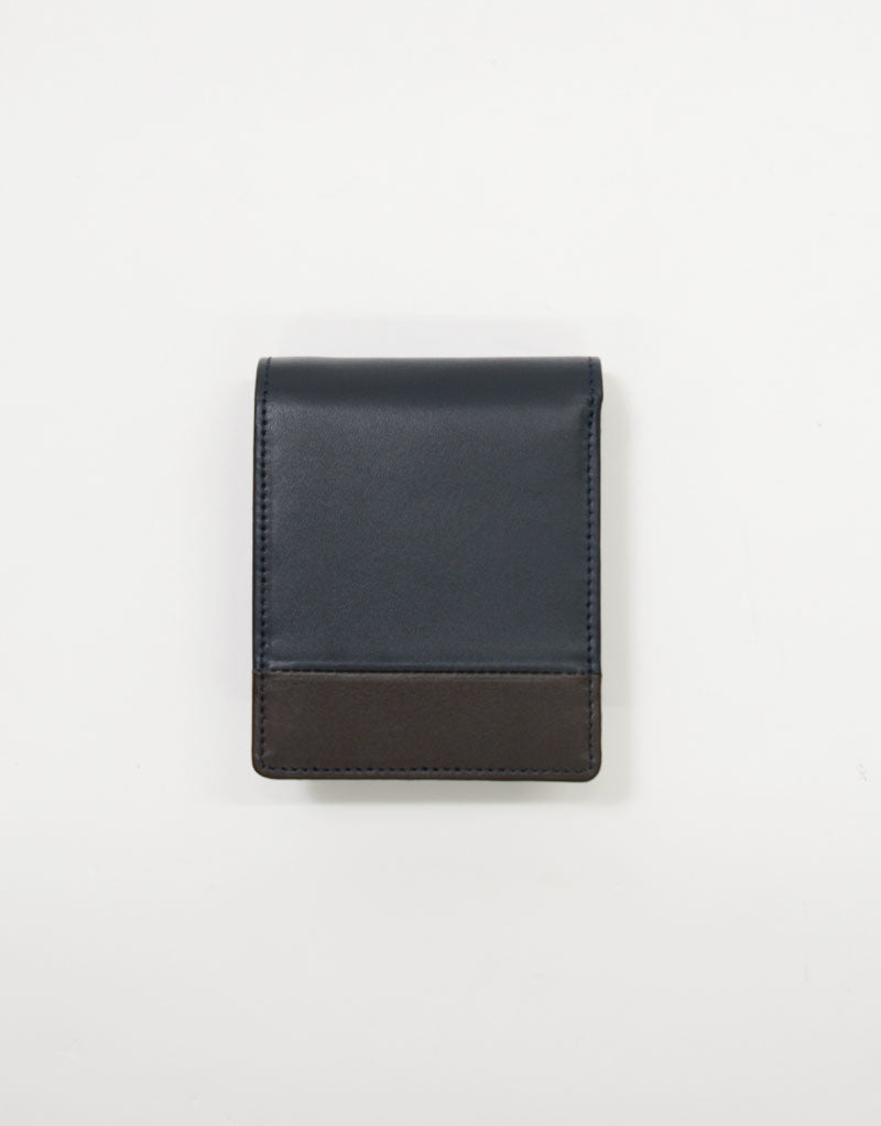 Gloss Bi -fold Wallet No.02842