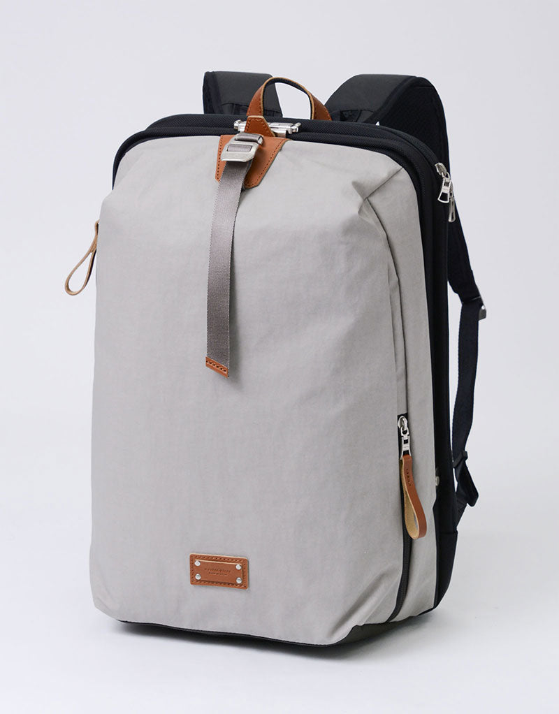 Bump Backpack L No.04070