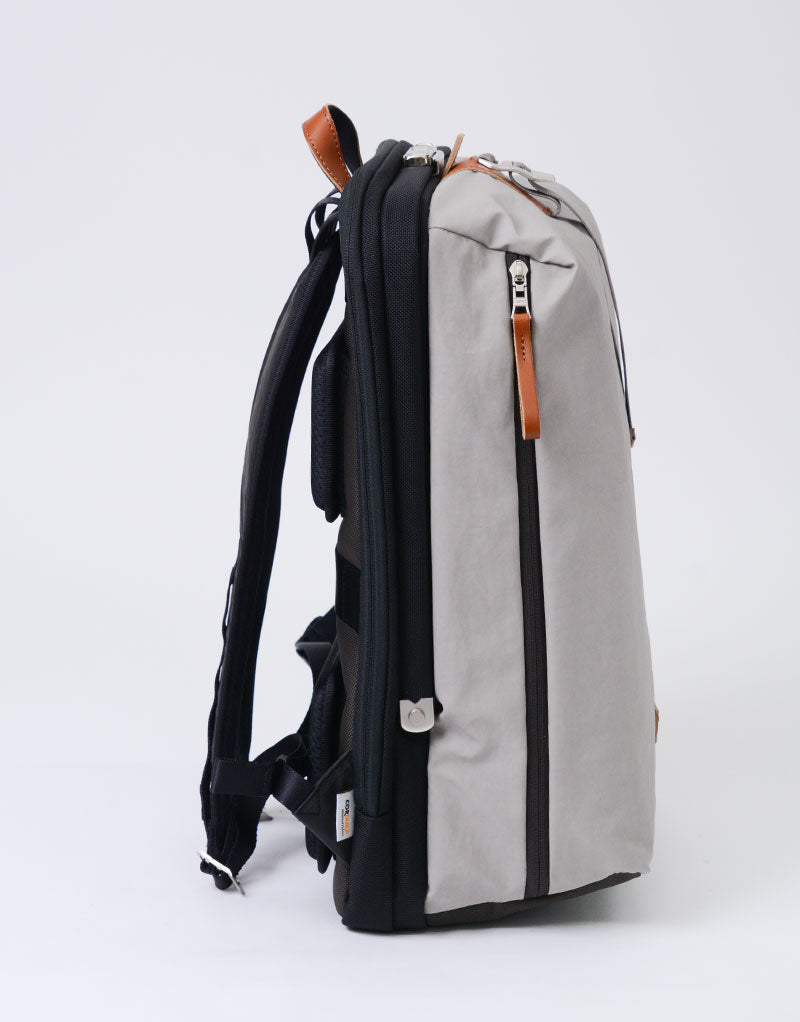 Bump Backpack L No.04070