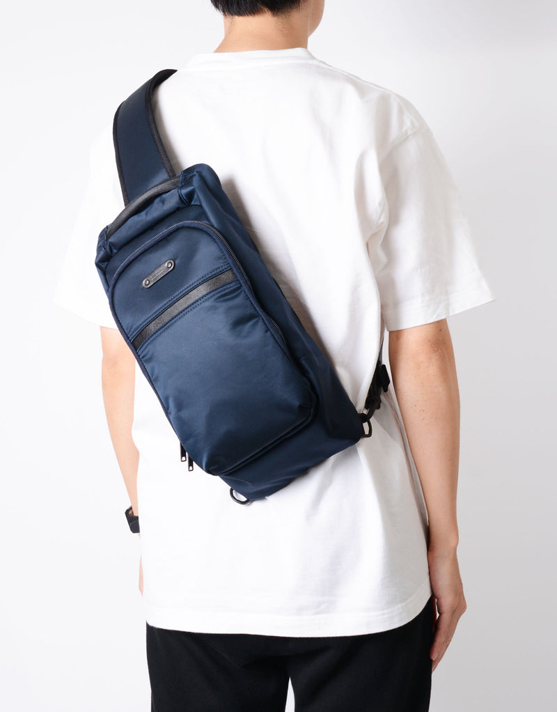 Result Sling bag No.43315