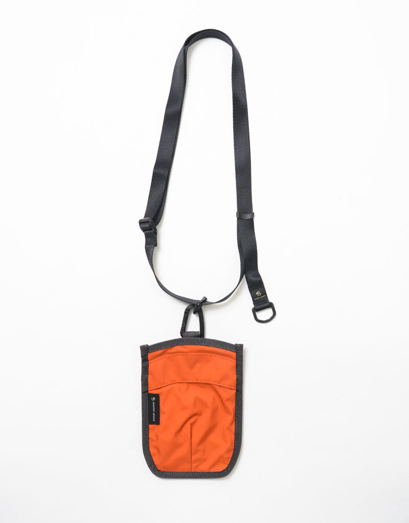 Face pouch shoulder bag